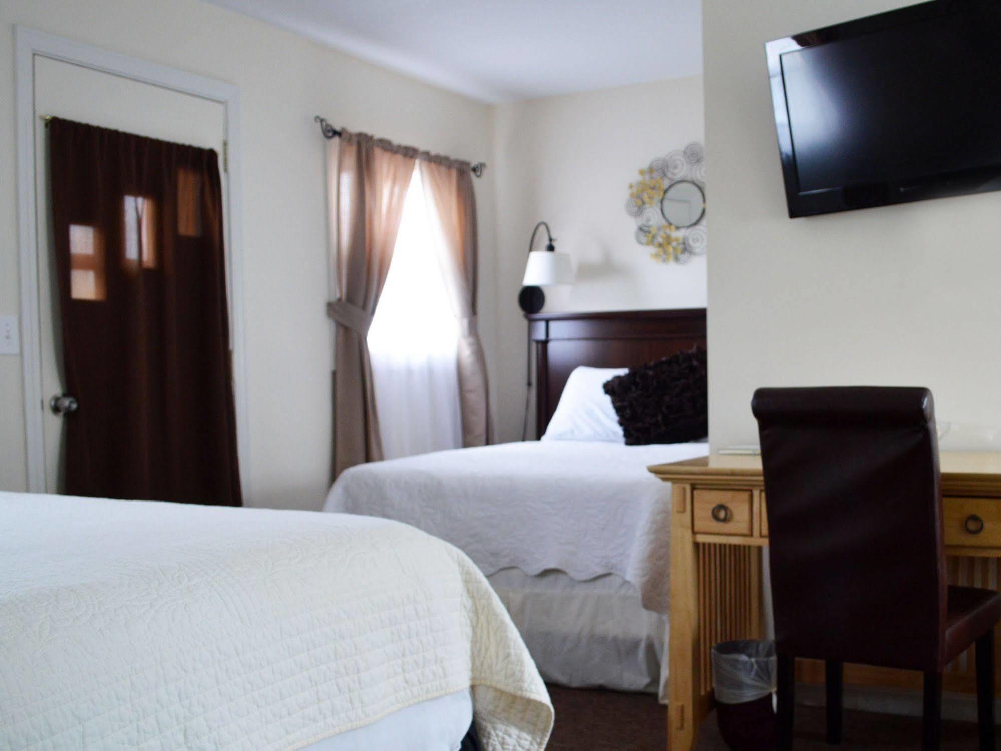 The Whitetail Inn And Suites- Lincoln Exterior photo